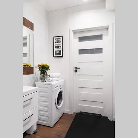 Househost Apartament: świętego Krzyża Street Kraków