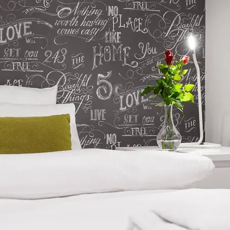 Househost Apartament: świętego Krzyża Street Kraków