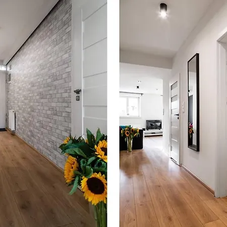 Househost Apartament: świętego Krzyża Street